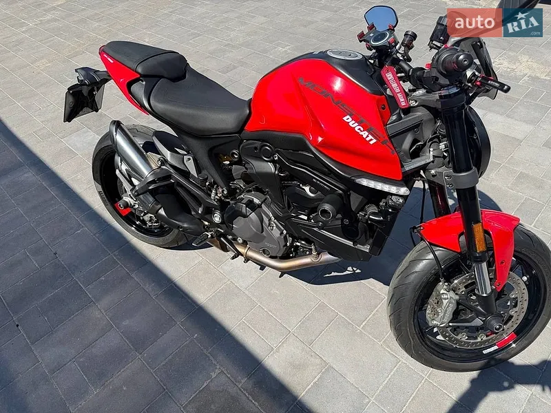 Ducati Monster 2023