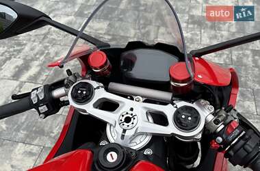 Спортбайк Ducati Panigale V2 2024 в 