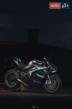 Спортбайк Ducati Panigale V4 2020 в 