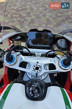 Спортбайк Ducati Panigale V4 2018 в 