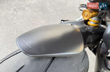 Спортбайк Ducati Panigale V4S 2019 в 