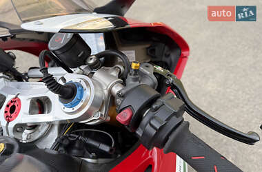 Спортбайк Ducati Panigale V4S 2019 в 