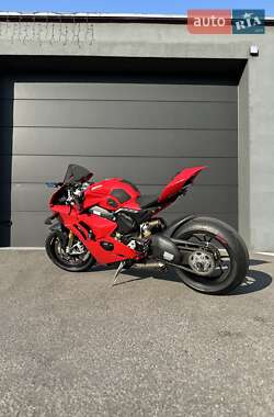 Спортбайк Ducati Panigale V4S 2020 в 