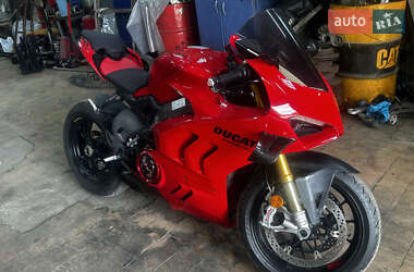 Спортбайк Ducati Panigale V4S 2022 в 