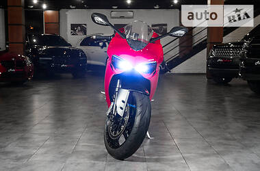 Спортбайк Ducati Panigale 2014 в 