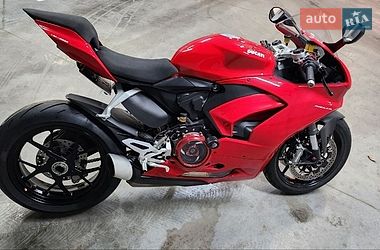 Спортбайк Ducati Panigale 2020 в Киеве фото 12 Спортбайк Ducati Panigale 2020 в Киеве