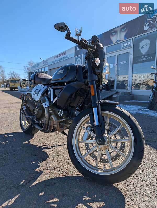 Кафе рейсер Ducati Scrambler 2018 в Киеве