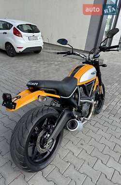 Скремблер Ducati Scrambler 2016 в 