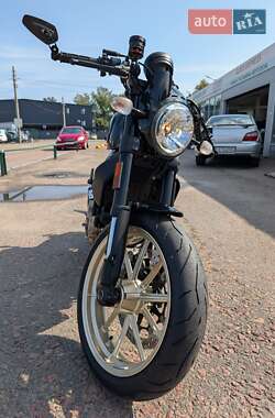 Кафе рейсер Ducati Scrambler 2018 в 