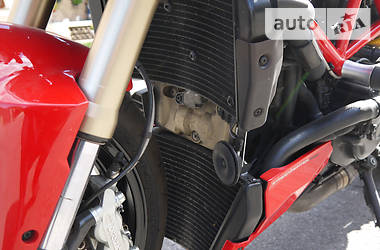 Мотоциклы Ducati Streetfighter 2015 в Кропивницком