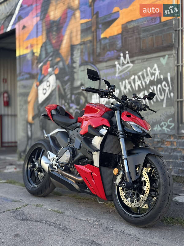 Ducati Streetfighter 2024