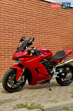 Спортбайк Ducati Supersport 2020 в 