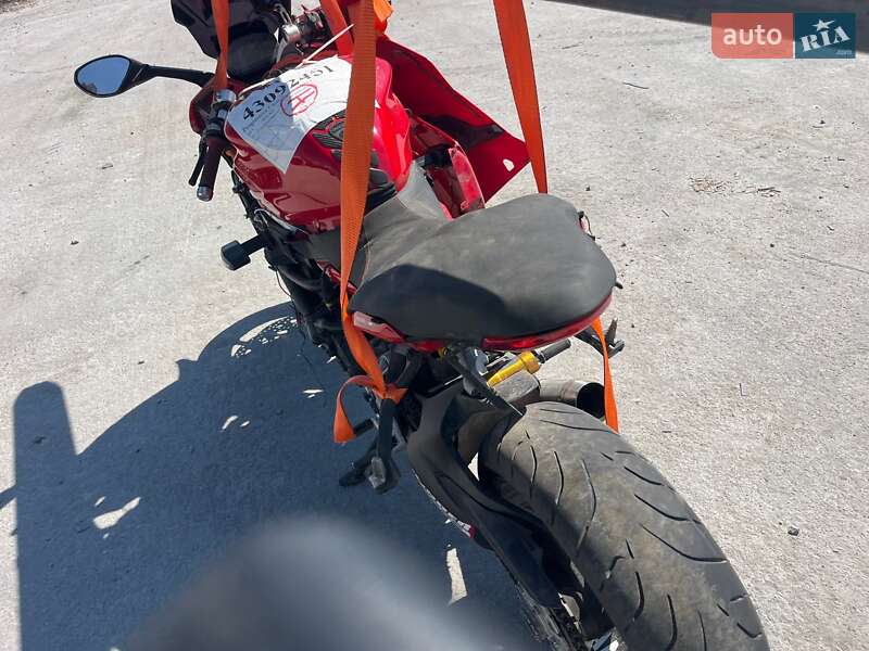 Мотоцикл Спорт-туризм Ducati Supersport 2017 в Днепре фото 5 Мотоцикл Спорт-туризм Ducati Supersport 2017 в Днепре