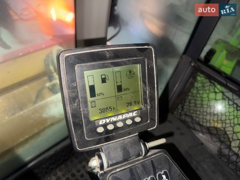Дорожній каток Dynapac CC 2020 в Дніпрі