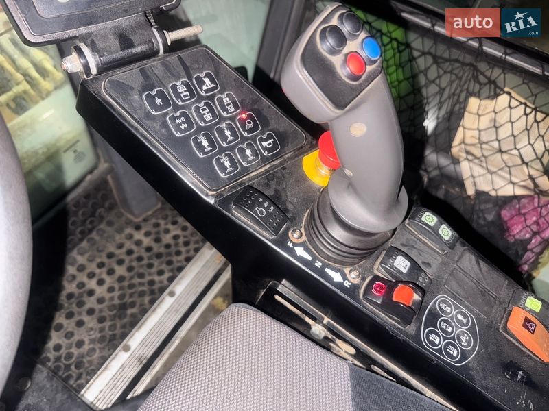 Дорожній каток Dynapac CC 2020 в Дніпрі