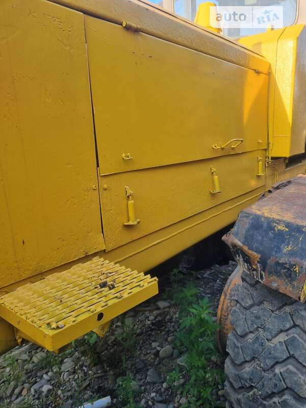 Автогрейдер ДЗ 122 1982 в Тячеве