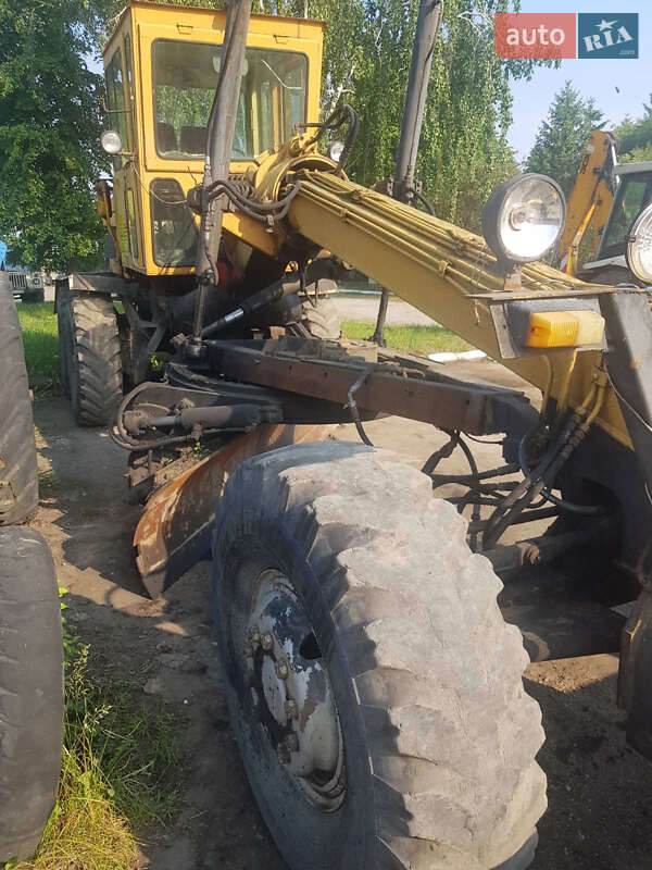 Автогрейдер ДЗ 122 1990 в Жовкве