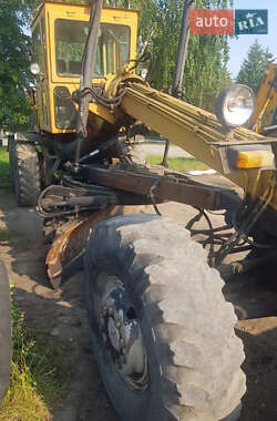 Автогрейдер ДЗ 122 1990 в 