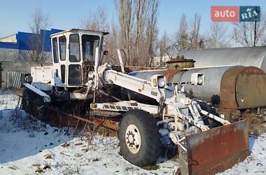 Автогрейдер ДЗ 143-1 1990 в Кременчуге