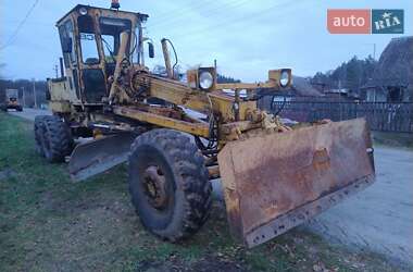 Автогрейдер ДЗ 180 1992 в Биківці