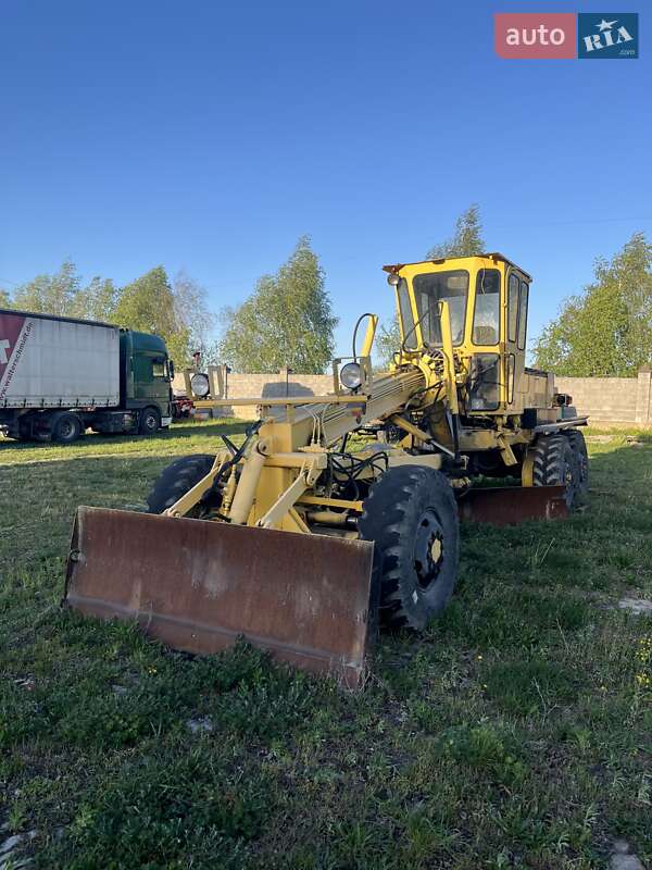 Автогрейдер ДЗ 180 1992 в Могилев-Подольске фото Автогрейдер ДЗ 180 1992 в Могилев-Подольске