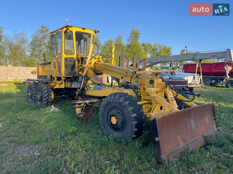 Автогрейдер ДЗ 180 1992 в Могилів-Подільському