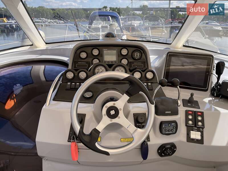 Моторная яхта Elan 35 2005 в Киеве
