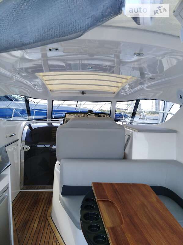 Моторная яхта Elan Power 2015 в Киеве фото 12 Моторная яхта Elan Power 2015 в Киеве