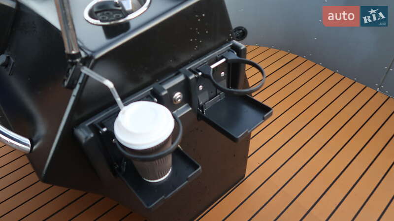 Катер Elete Pontoon Boats 24 2011 в Днепре