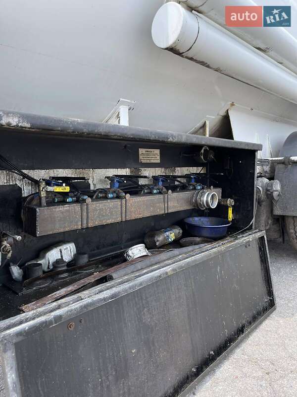 Цистерна полуприцеп ENERCO NС 2004 в Виннице