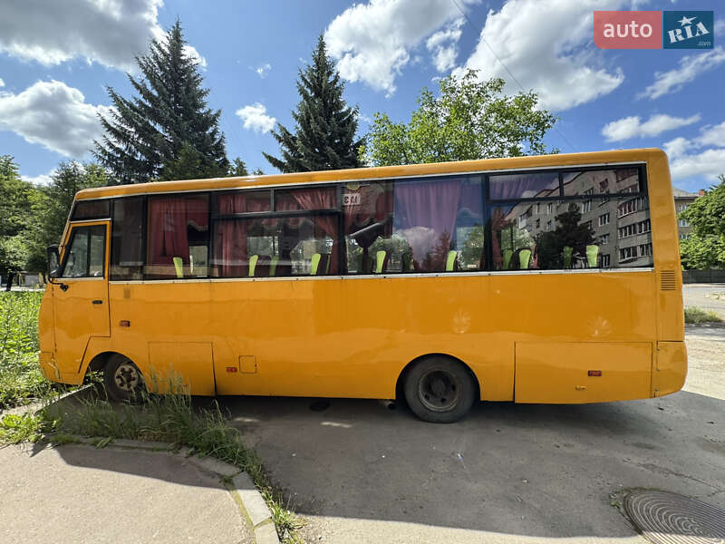 Пригородный автобус EOS Coach 2008 в Дрогобыче