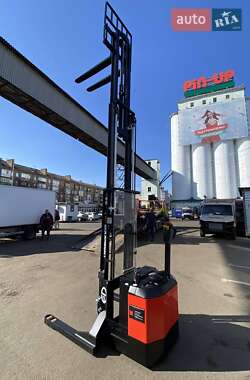 Штабелер EP Equipment ES 2023 в Киеве