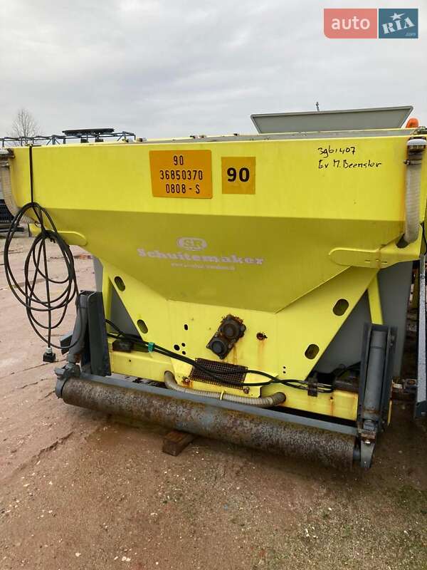 Пескоразбрасывающая машина Epoke Sirius 2008 в Черновцах фото 7 Пескоразбрасывающая машина Epoke Sirius 2008 в Черновцах