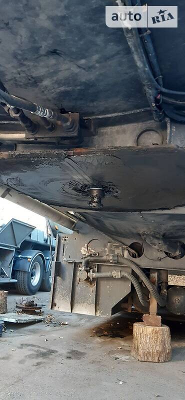 Цистерна полуприцеп Esterer 5281 1992 в Кагарлыке