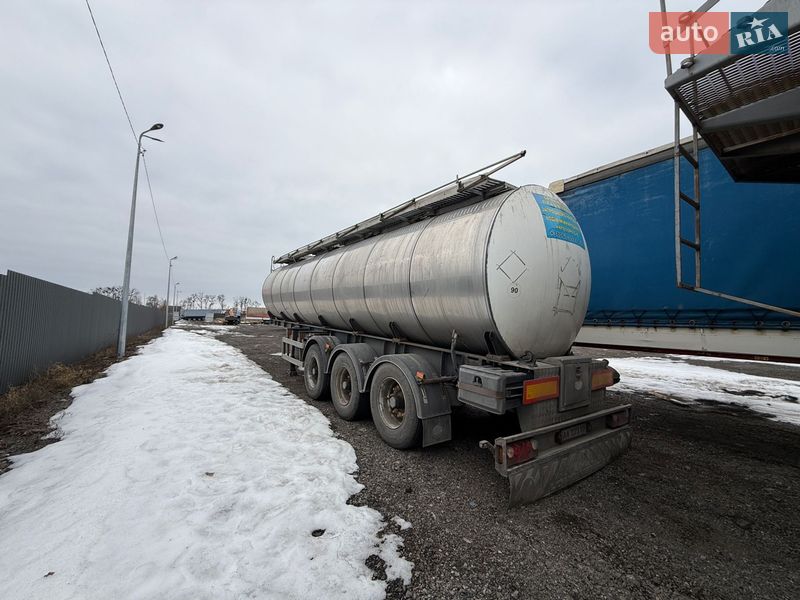 Цистерна напівпричіп Everlast F-EVL 2015 в Києві