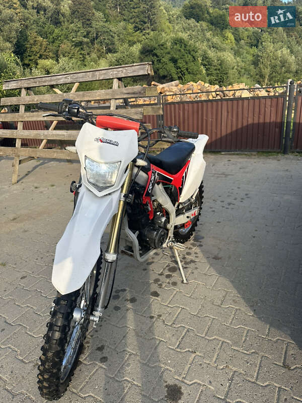 Мотоцикл Кросс Exdrive CRF-250 2022 в Путилі