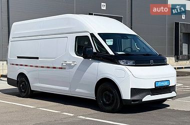 Грузовой фургон Farizon Supervan 2025 в Киеве