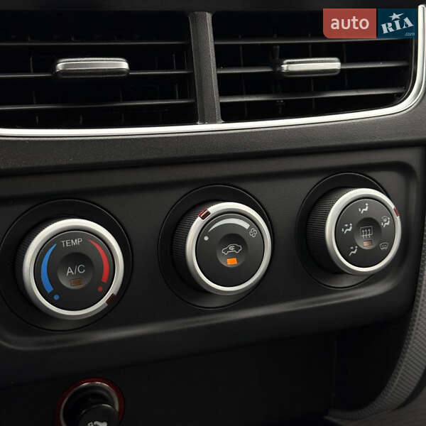 Седан FAW B30 2019 в Дніпрі