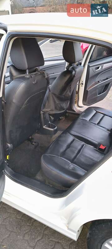 Седан FAW B30 2019 в Львові