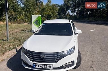 Седан FAW B30 2019 в Казатине Седан FAW B30 2019 в Казатине