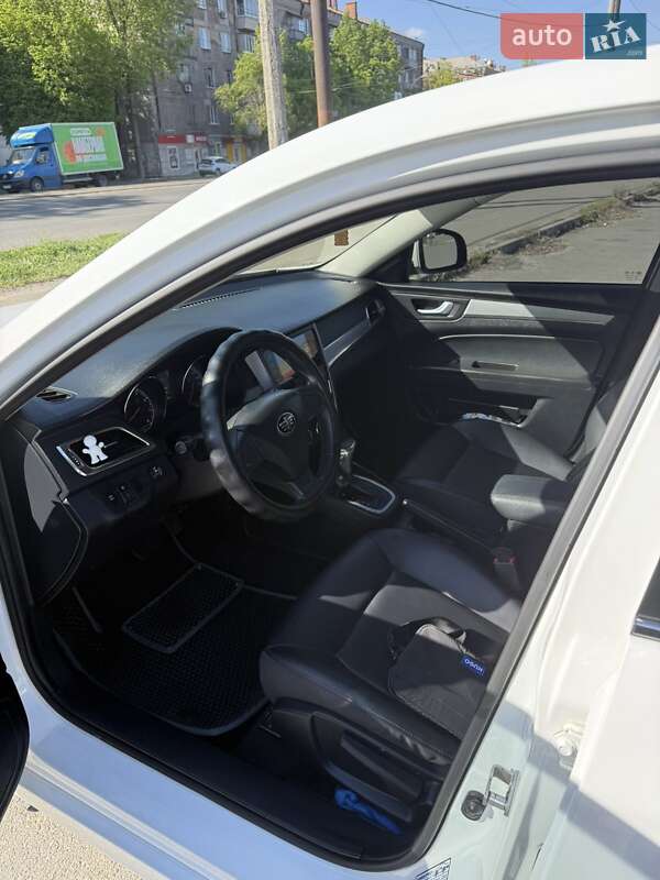 Седан FAW Besturn B30 2019 в Днепре фото 3 Седан FAW Besturn B30 2019 в Днепре