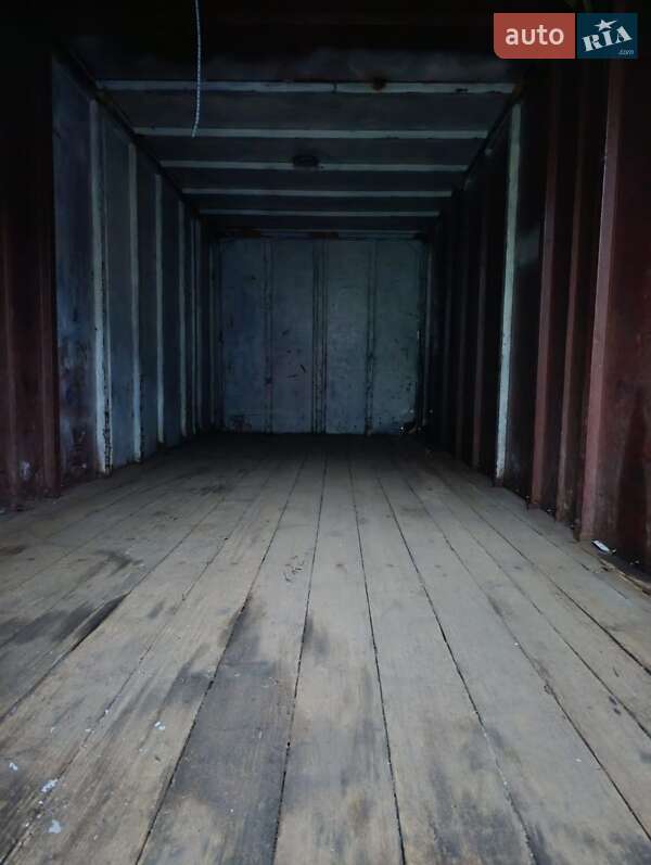 Вантажний фургон FAW CA 1061 2006 в Кельменцях