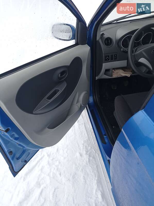 Хетчбек FAW V2 2013 в Любашівці