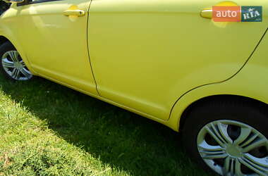 Хэтчбек FAW V2 2013 в 