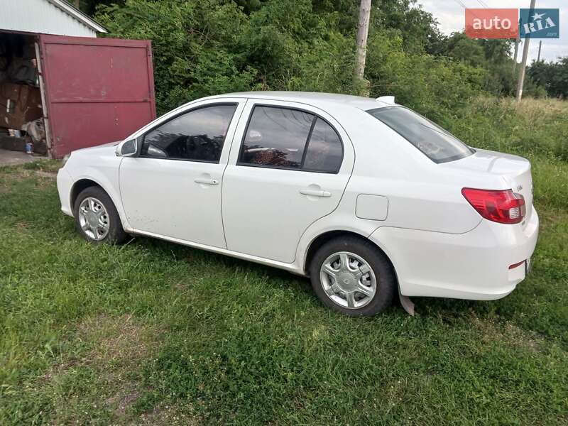Седан FAW V5 2013 в Черкассах