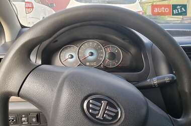 Седан FAW V5 2013 в 
