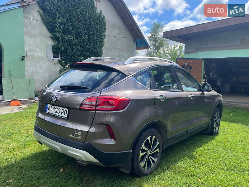 Хэтчбек FAW X80 2020 в Стрые