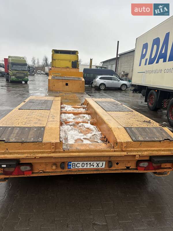Низкорамна платформа Faymonville STBZ-2VA 2007 в Новому Розділі