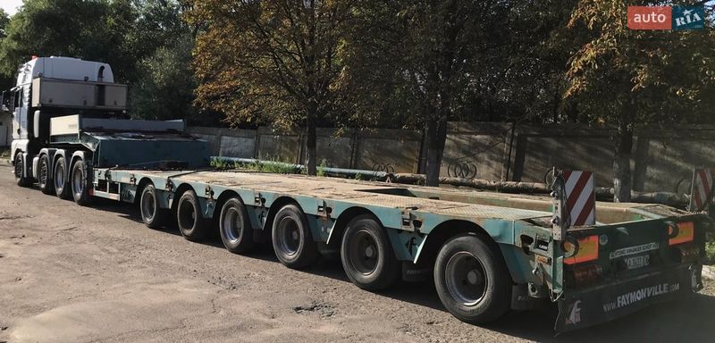 Низкорамна платформа Faymonville STN 2005 в Бучі