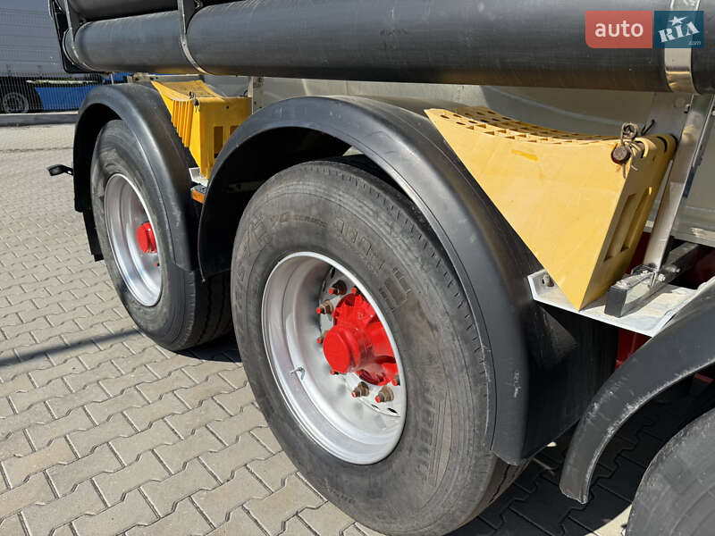 Цементовоз Feldbinder 334ST 2010 в Виннице